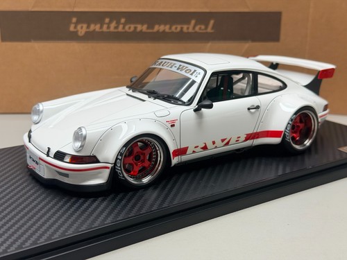 Modellino auto con - , accensione